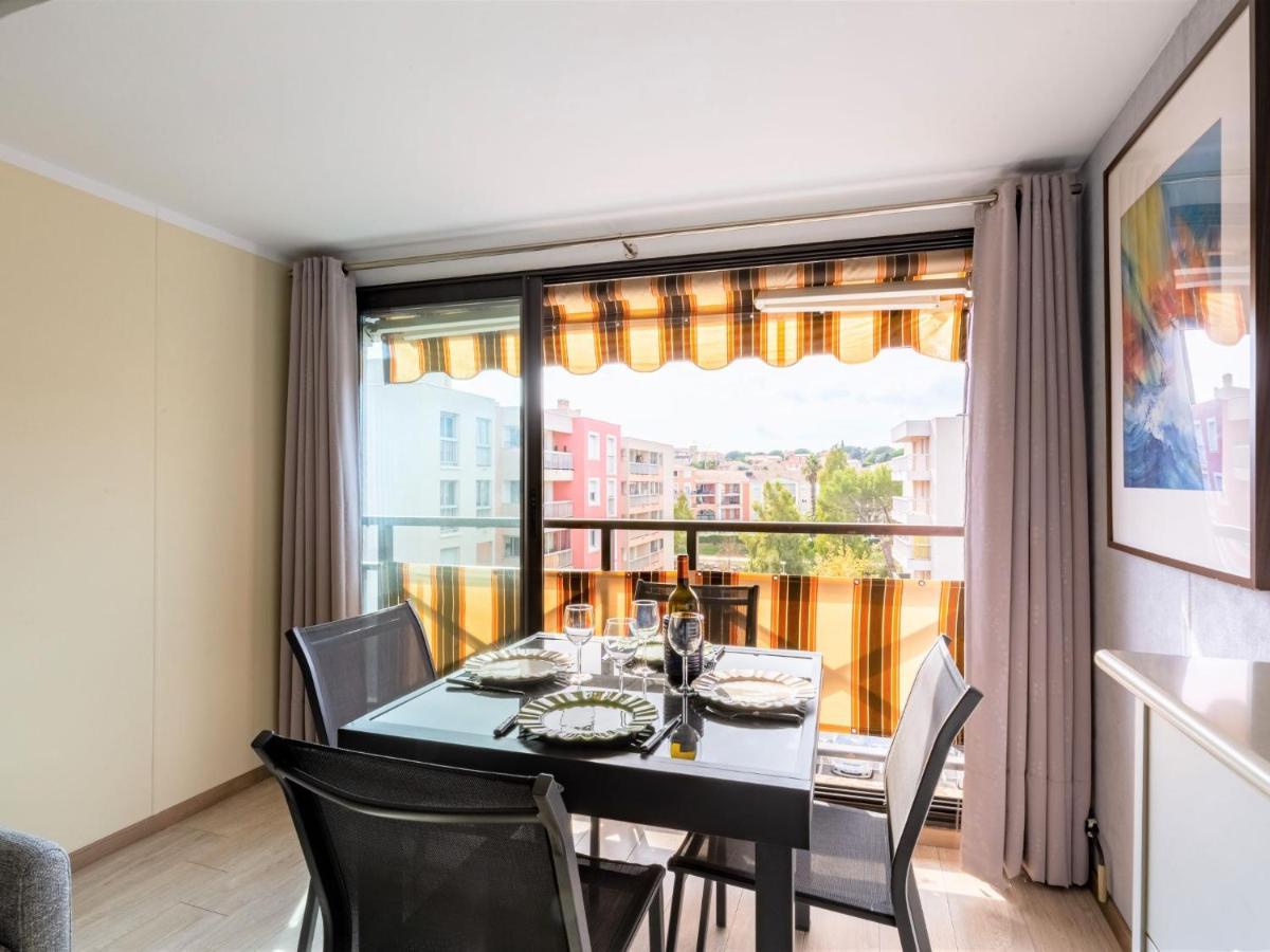 Les Coralines-5 By Interhome